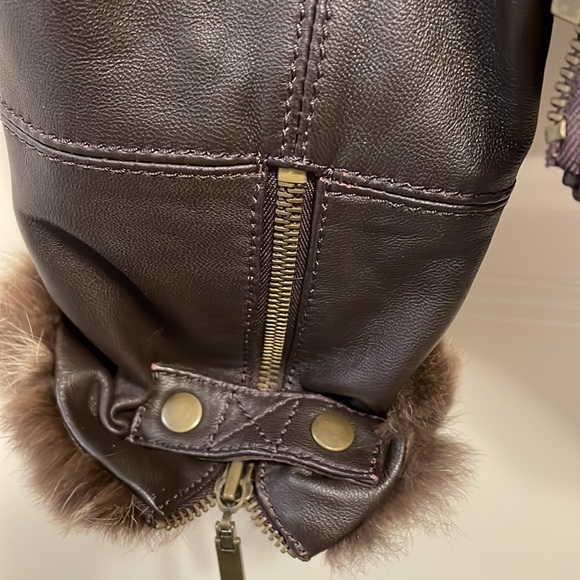 Danier leather modo style jacket. Rich brown colour. - Picture 6 of 8